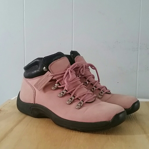 pink rockport boots